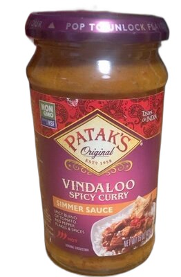 Patak's Spicy Vindaloo Simmer Sauce 425 Gm